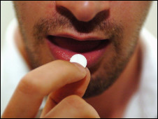 Регулярный прием аспирина снижает риск рака кишечника